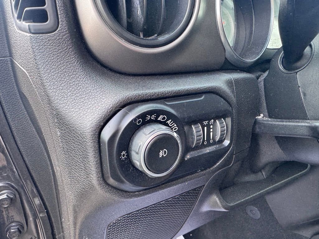 Used 2019 Jeep Wrangler Unlimited Sport S image 11