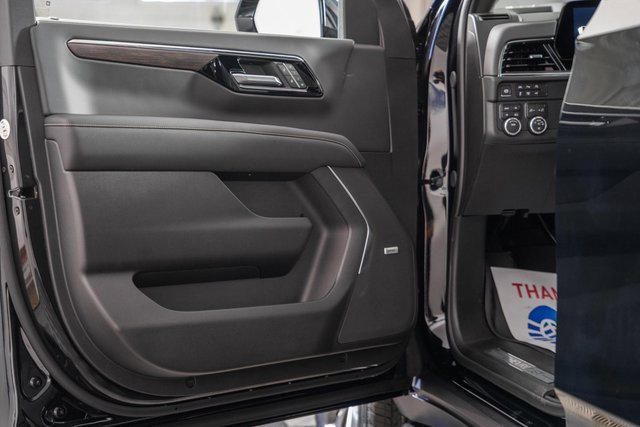 New 2026 Chevrolet Suburban Premier image 38