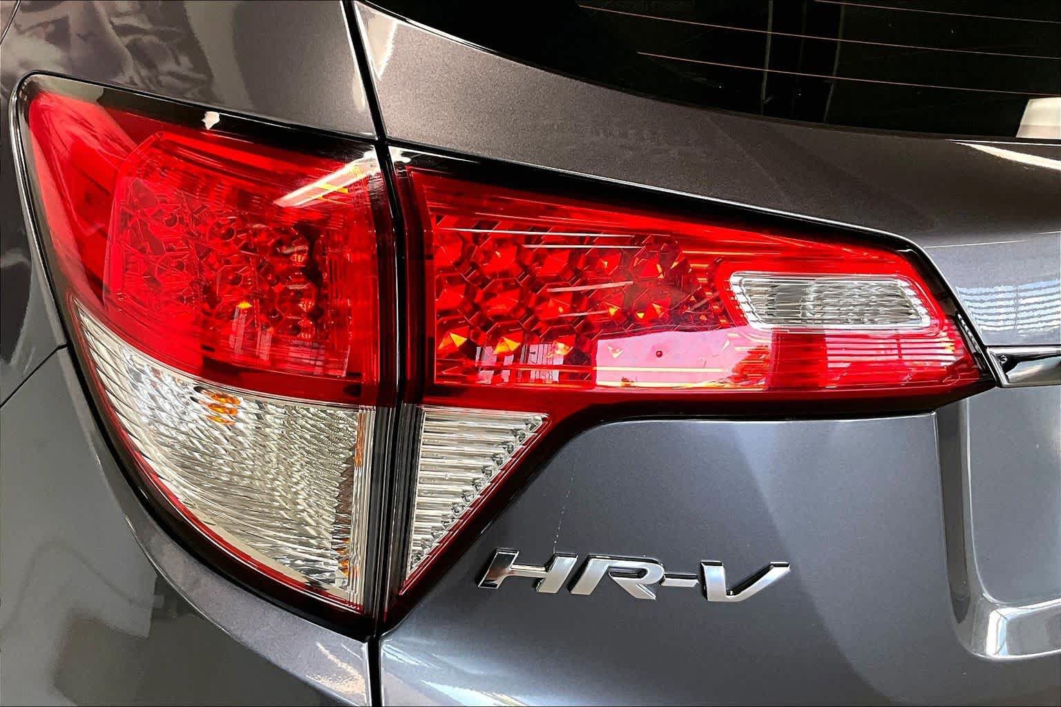 Used 2021 Honda HR-V LX image 29