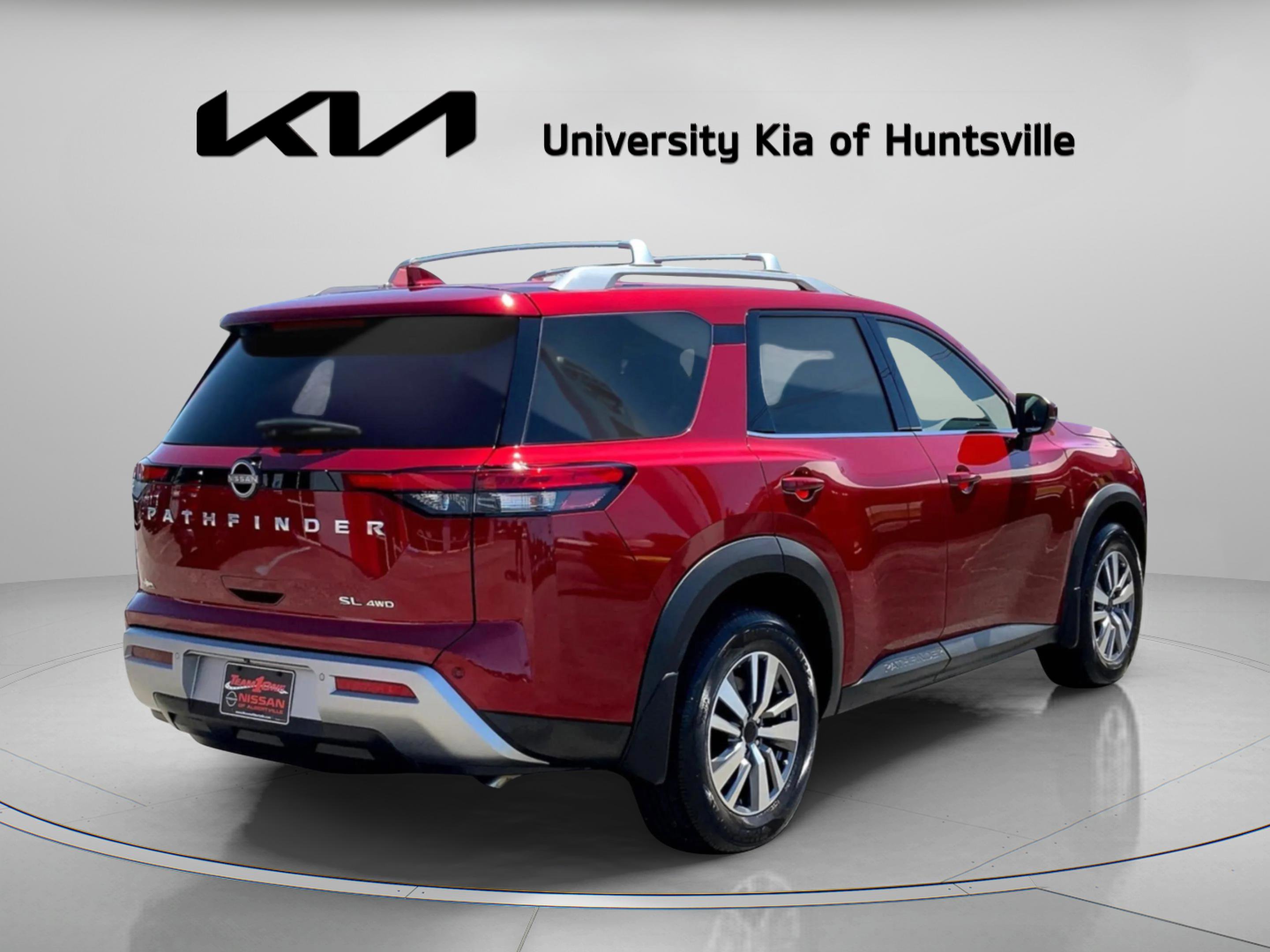 Used 2023 Nissan Pathfinder SL image 6