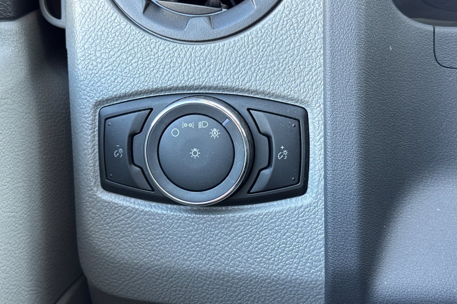 New 2026 Ford E-350 and Econoline 350 Super Duty w/ Power Equipment Group image 27