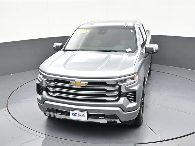 Used 2025 Chevrolet Silverado 1500 High Country AWD/4WD image 75