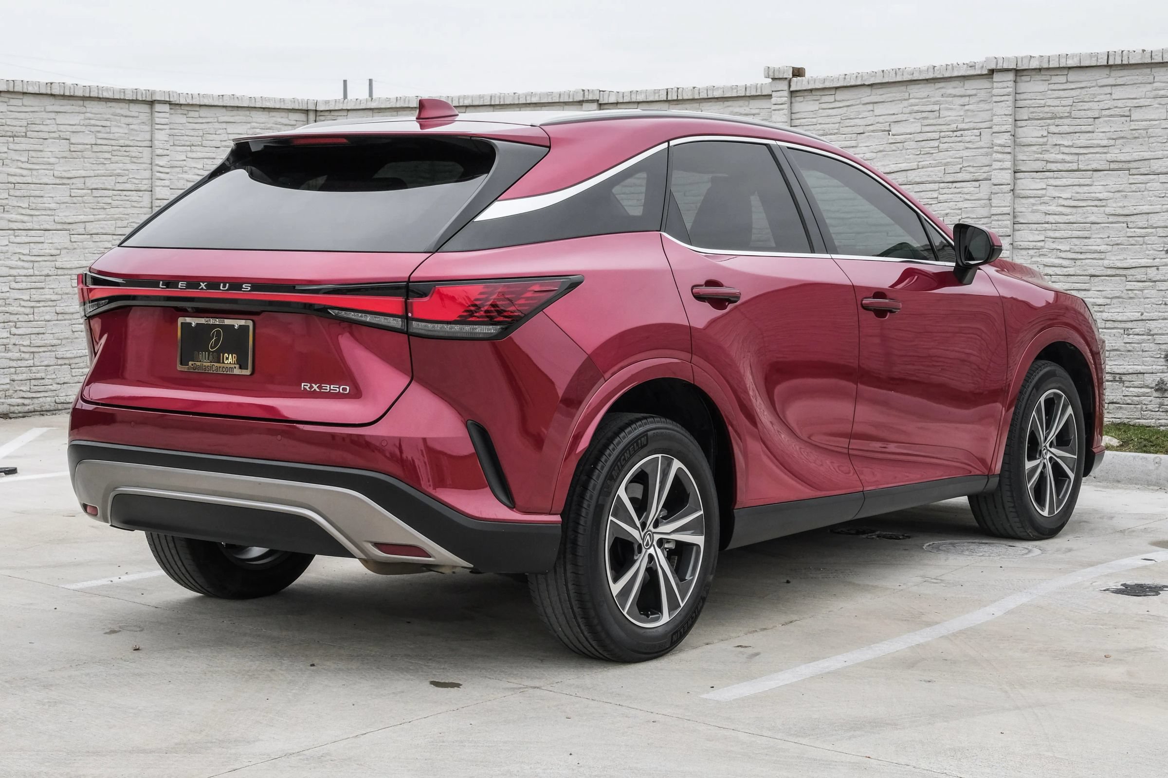 Used 2023 Lexus RX 350 Premium w/ Accessory Package FWD image 10