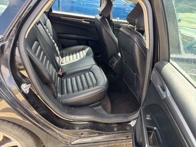 Used 2020 Ford Fusion SEL FWD image 11