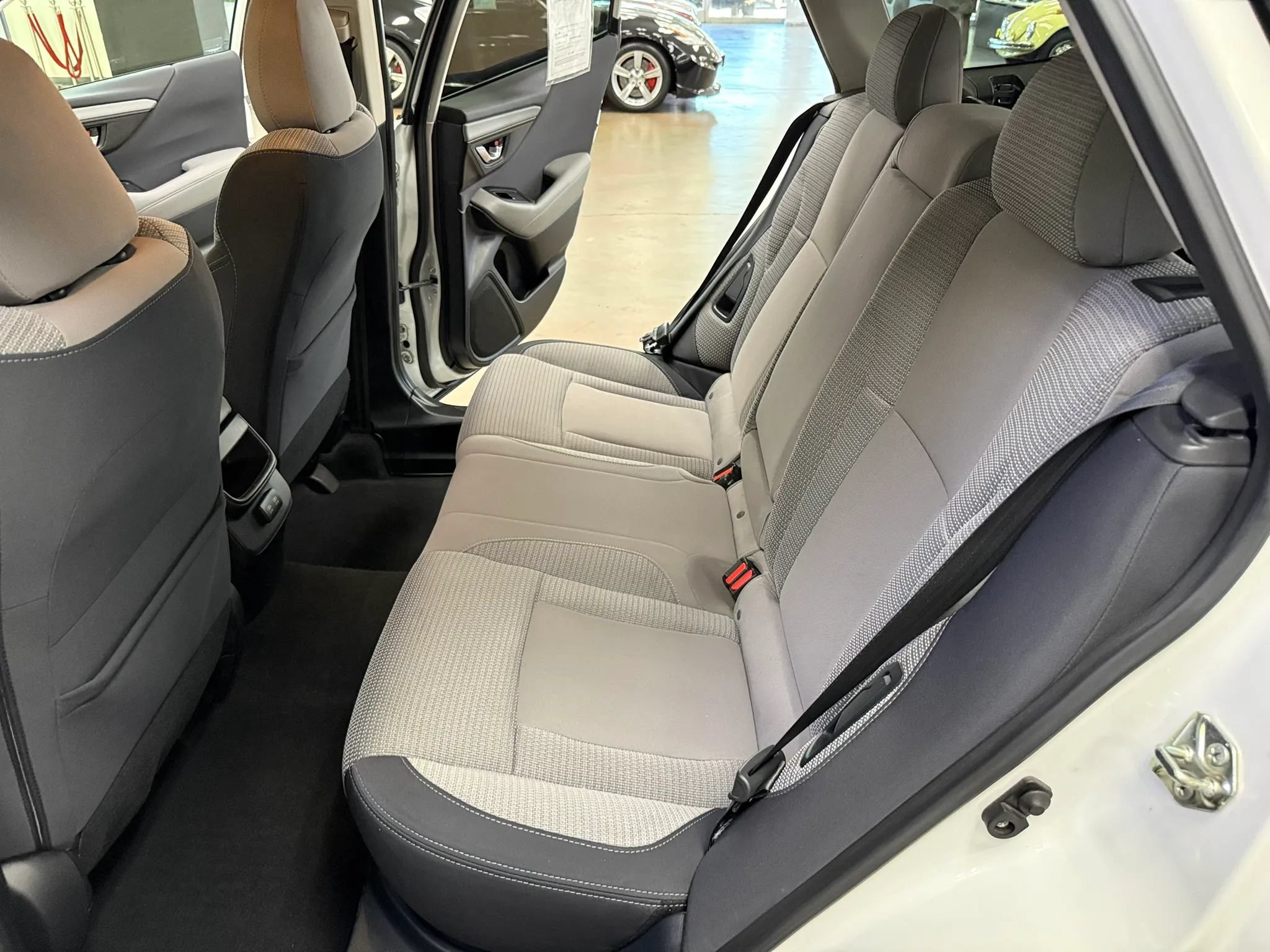 Used 2020 Subaru Outback Premium AWD/4WD image 11