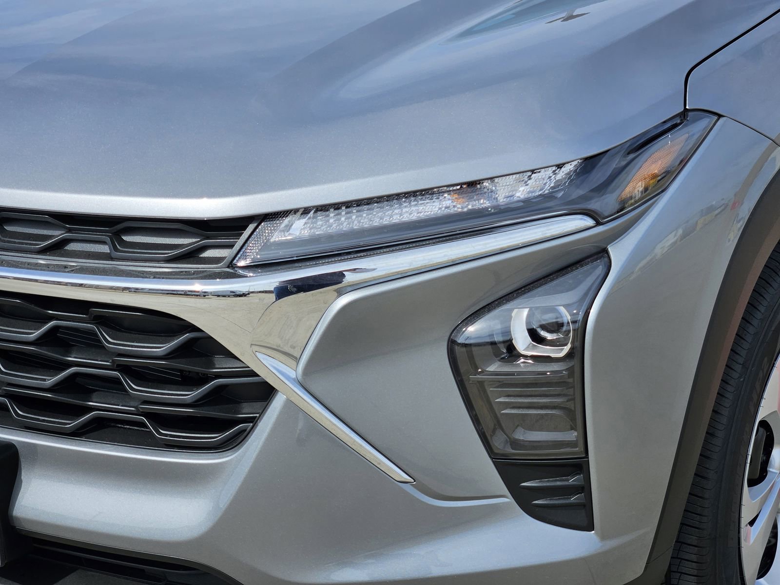 New 2026 Chevrolet Trax LS w/ Driver Confidence Package image 10