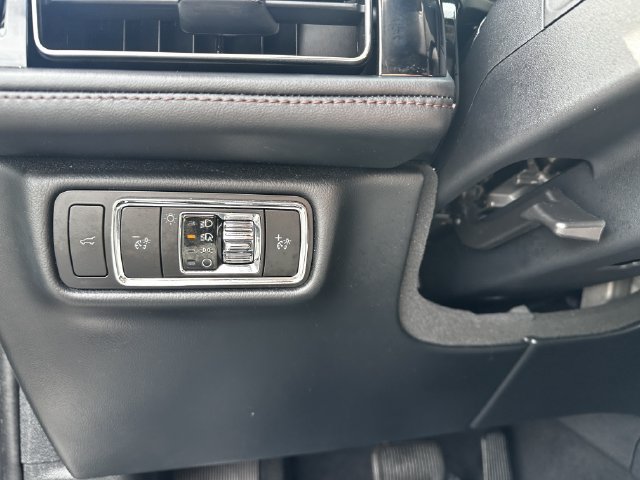 Certified 2023 Lincoln Aviator AWD w/ Premium Package image 30