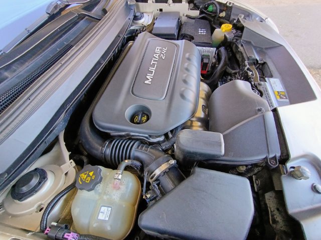 Used 2014 Jeep Cherokee Sport FWD image 73