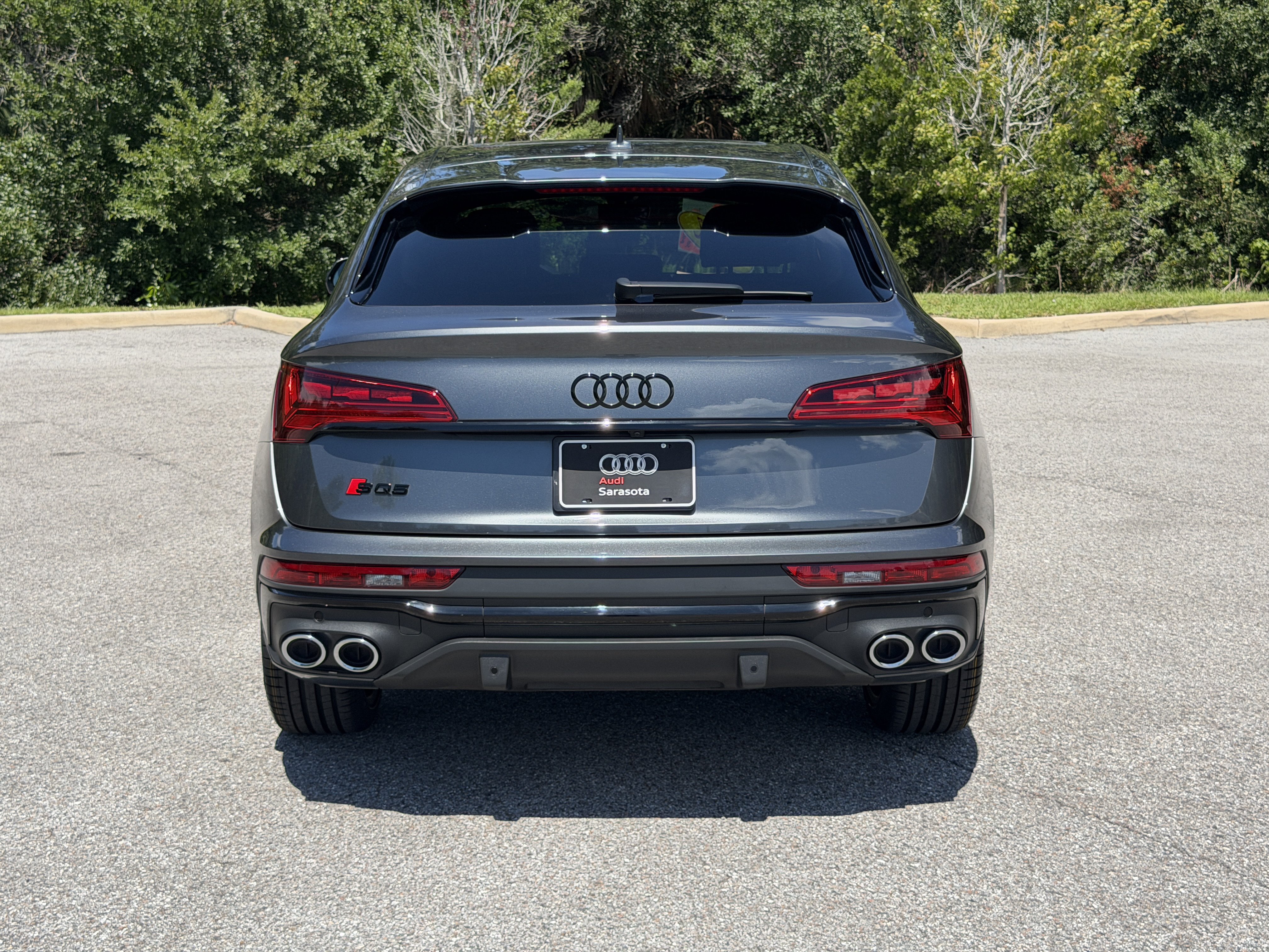 Used 2023 Audi SQ5 Prestige w/ Prestige Package AWD/4WD image 6