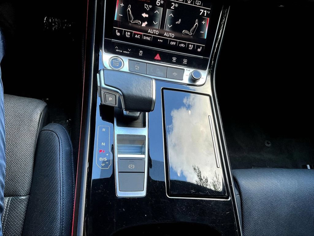 Used 2021 Audi A8 L 3.0T w/ Executive Plus Package AWD/4WD image 18