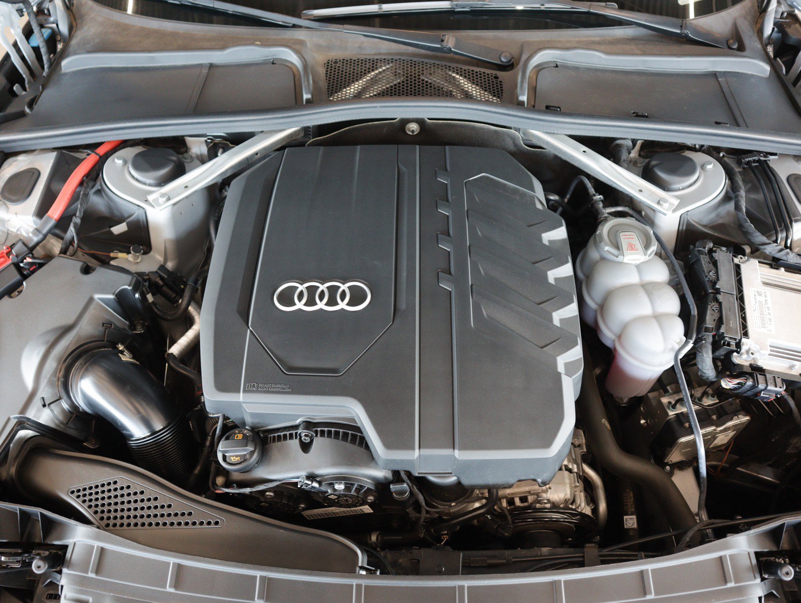 Used 2022 Audi A4 2.0T Premium Plus w/ Premium Plus Package image 4