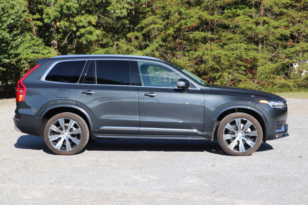 Used 2022 Volvo XC90 T6 Inscription w/ Advanced Package image 2