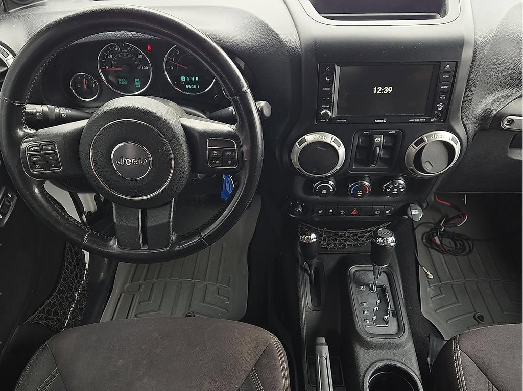 Used 2013 Jeep Wrangler Unlimited Sahara w/ Connectivity Group AWD/4WD image 10