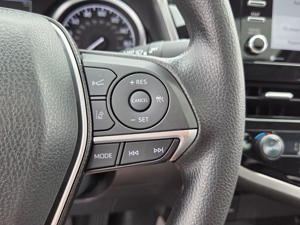 Used 2024 Toyota Camry LE w/ Convenience Package image 23