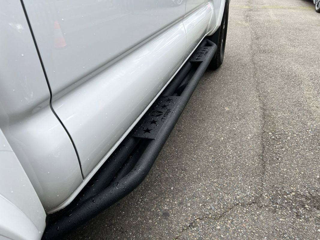 Used 2019 Toyota Tacoma TRD Sport w/ Technology Package AWD/4WD image 8