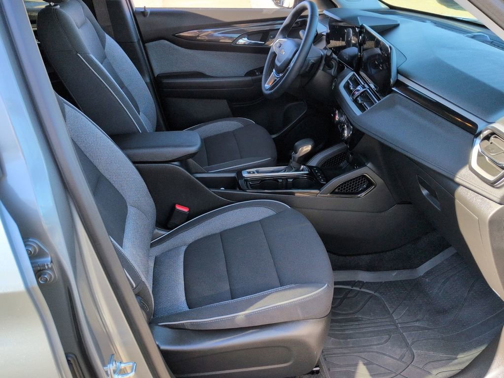 Certified 2026 Chevrolet TrailBlazer LT w/ LT Cold Weather Package image 24