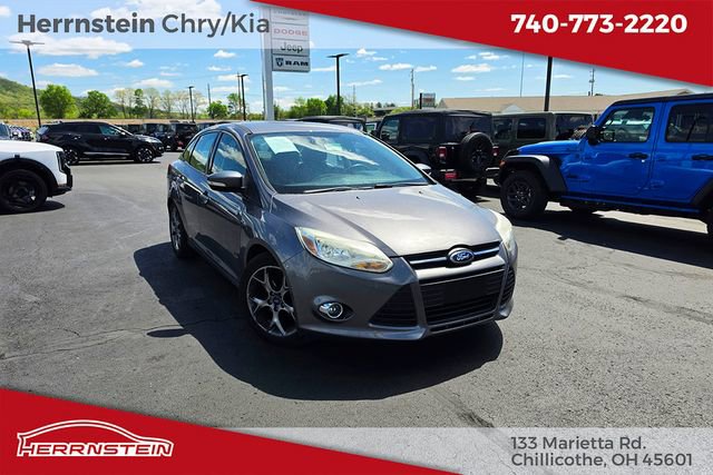 Used 2014 Ford Focus SE w/ Equipment Group 201A FWD image 1