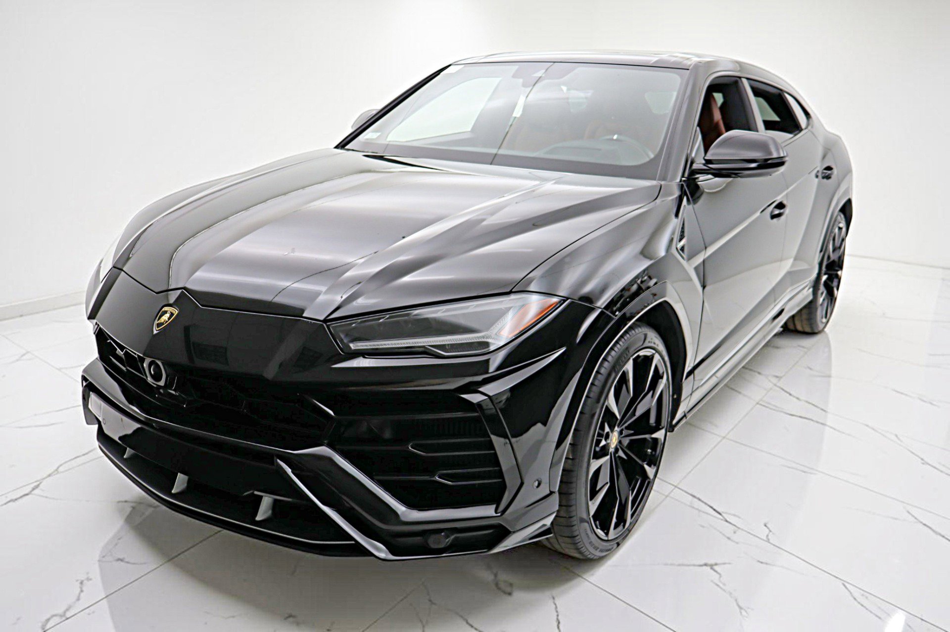 Used 2019 Lamborghini Urus AWD/4WD image 6