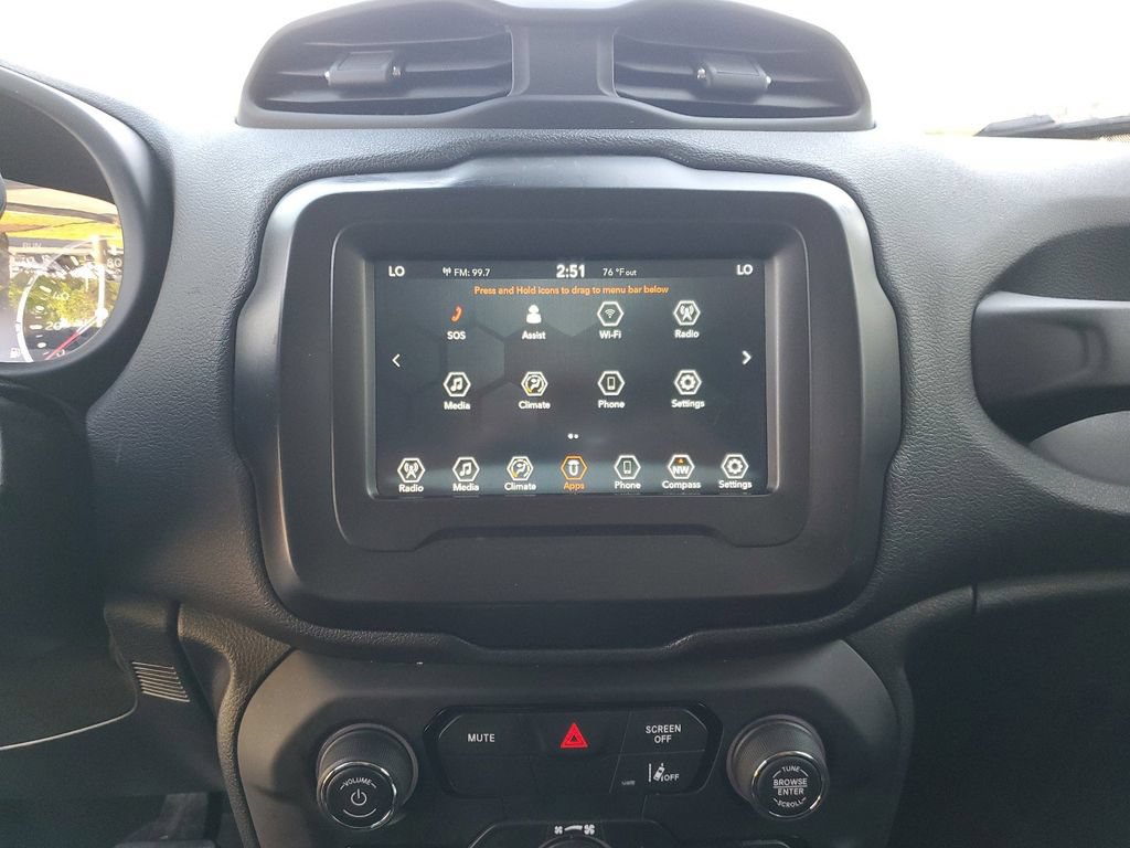 Used 2021 Jeep Renegade Latitude FWD image 27
