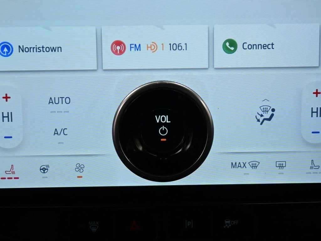 Used 2024 Ford F150 Lightning Flash w/ Max Trailer Tow Package image 25