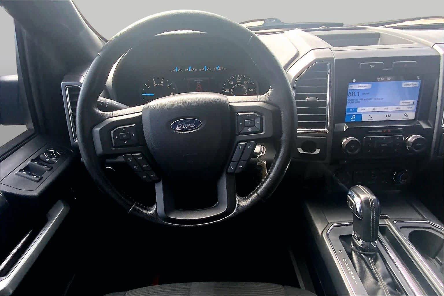 Used 2016 Ford F150 XLT w/ Equipment Group 302A Luxury RWD image 6