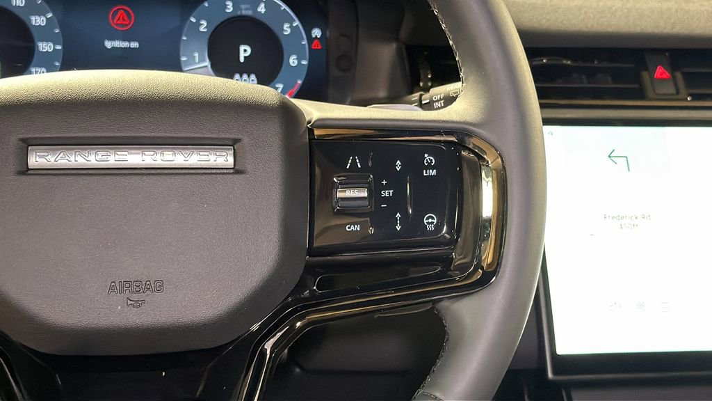 Used 2024 Land Rover Range Rover Evoque Dynamic SE image 21