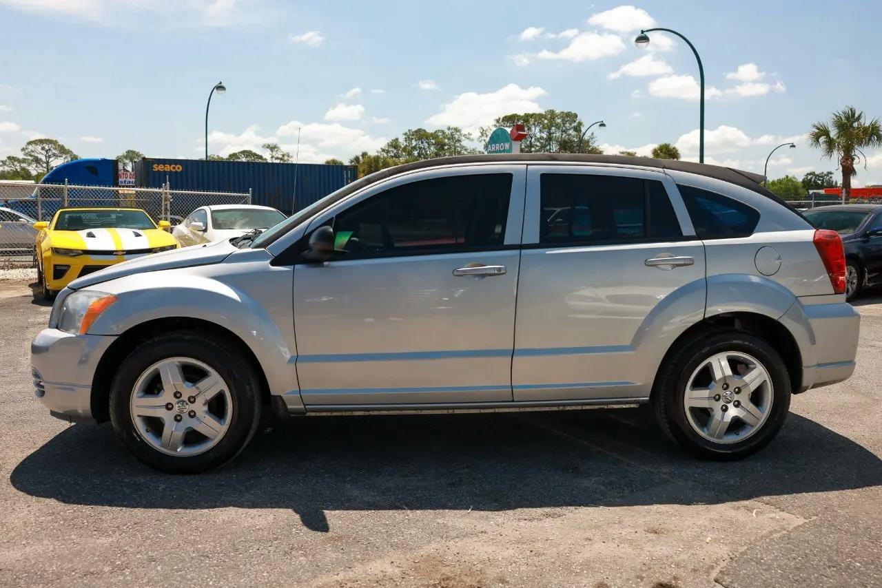 Used 2009 Dodge Caliber SXT FWD image 3