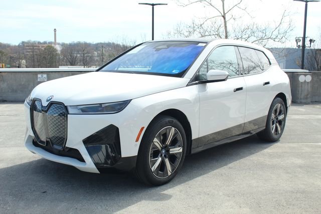 Certified 2023 BMW iX xDrive50 w/ Sport Package image 3