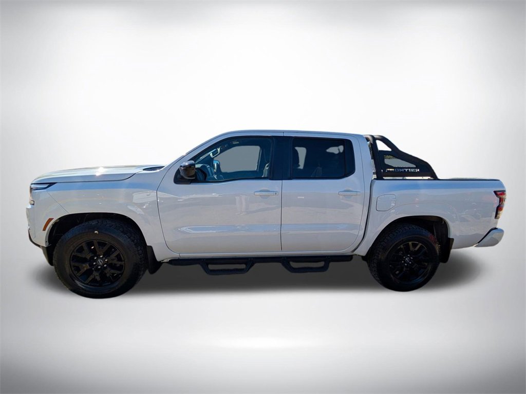 Used 2023 Nissan Frontier SV w/ Midnight Edition Package image 6