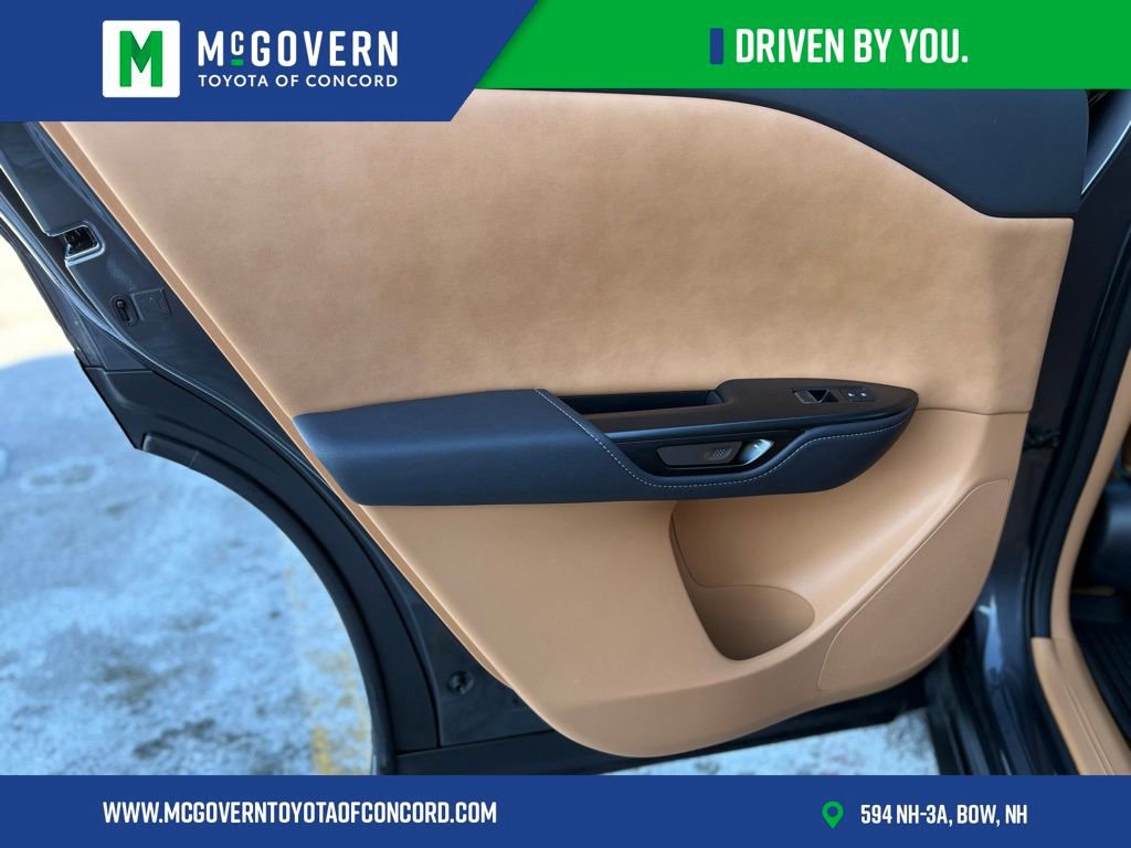 Used 2025 Lexus RZ 450e w/ Technology Package image 15