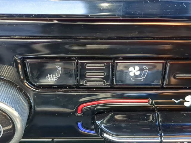 Used 2021 Jeep Grand Cherokee L Overland w/ Luxury Tech Group IV image 29