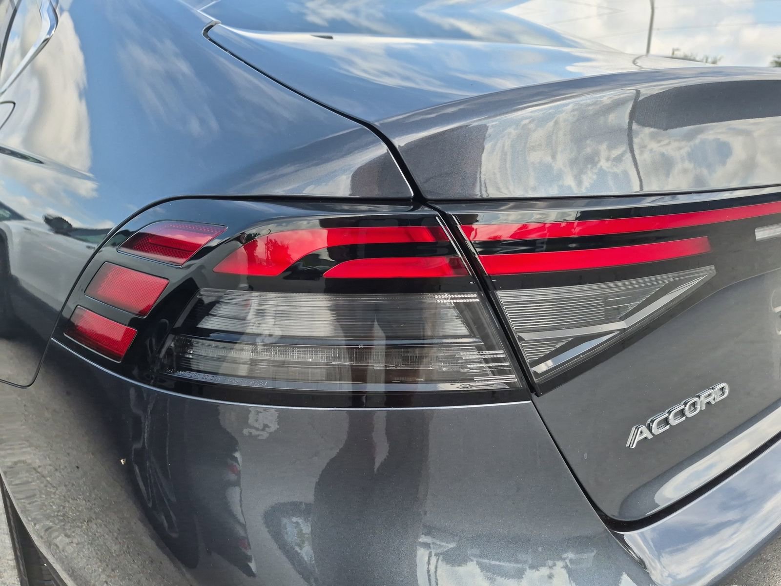 Certified 2025 Honda Accord LX image 6
