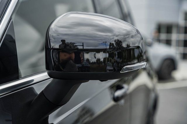 New 2026 Volvo XC90 B6 Ultra w/ Protection Package image 15