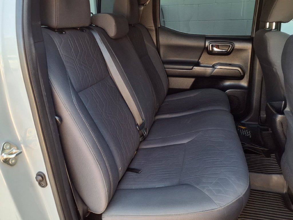 Used 2019 Toyota Tacoma TRD Off-Road w/ Exterior Package AWD/4WD image 31
