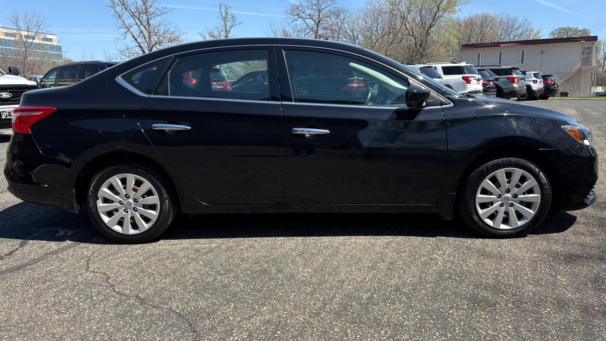 Used 2017 Nissan Sentra SV FWD image 11