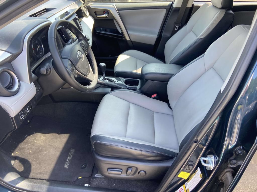 Used 2017 Toyota RAV4 Limited FWD image 19