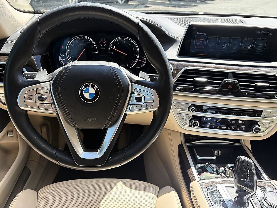 Used 2016 BMW 750i xDrive AWD/4WD image 15