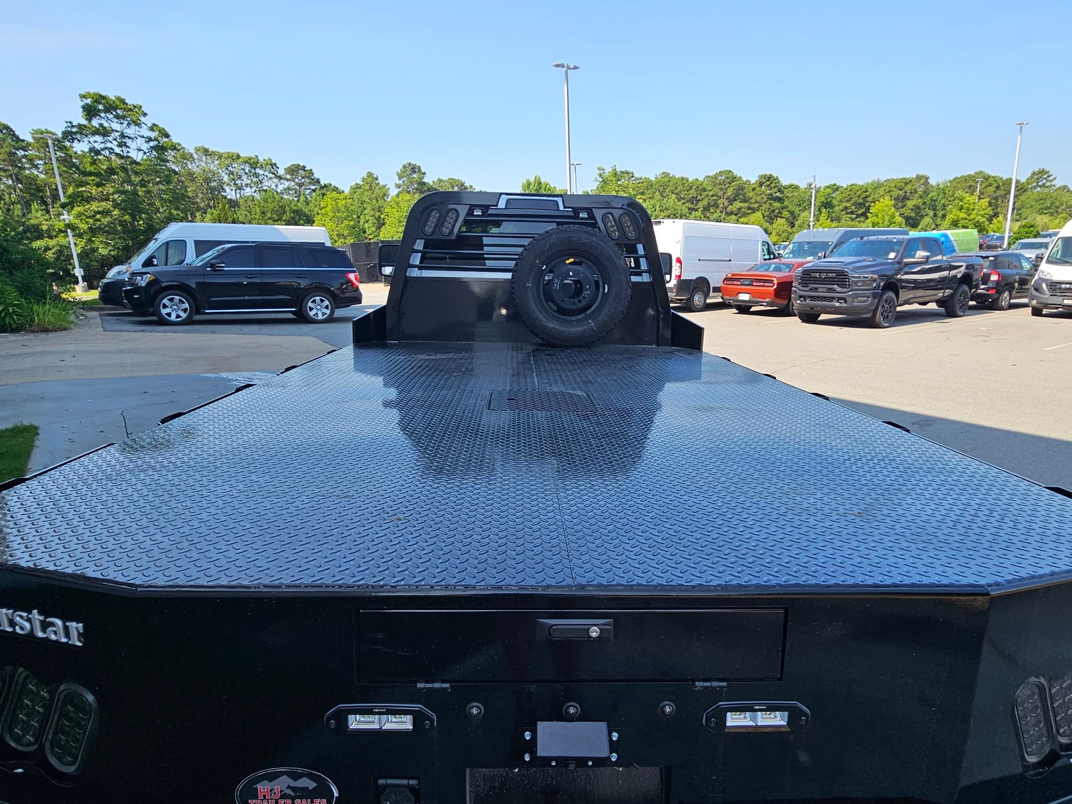 New 2026 RAM 3500 Tradesman w/ Chrome Appearance Group A AWD/4WD image 24