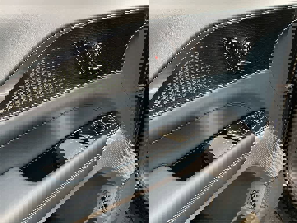 Certified 2024 Cadillac Lyriq Luxury w/ Nappa Leather Package image 15