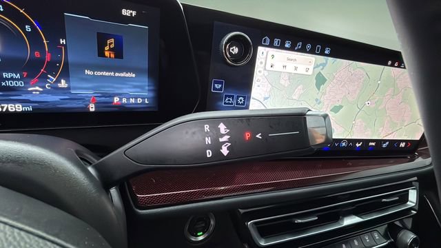 Used 2025 Chevrolet Traverse Z71 w/ Enhanced Driving Package image 30