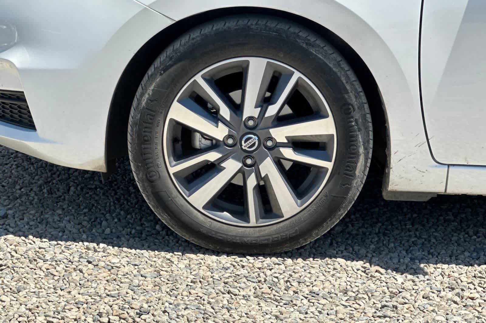 Used 2020 Nissan Versa SV FWD image 12