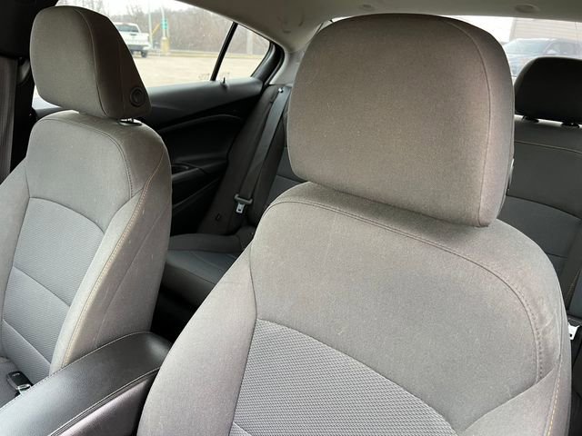 Used 2019 Chevrolet Cruze LS FWD image 10