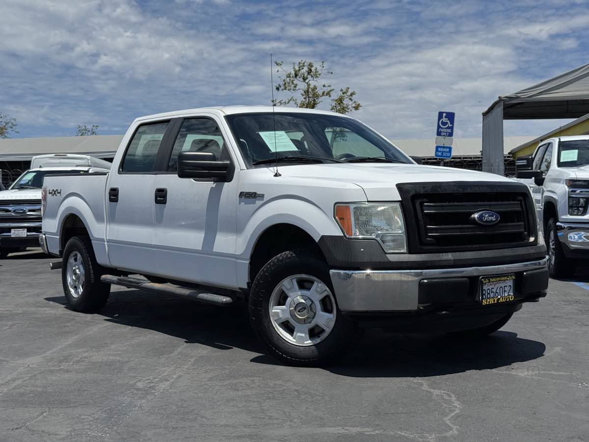 Used 2014 Ford F150 XL w/ Equipment Group 101A Mid AWD/4WD image 2