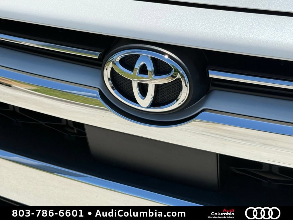 Used 2023 Toyota 4Runner Limited AWD/4WD image 7
