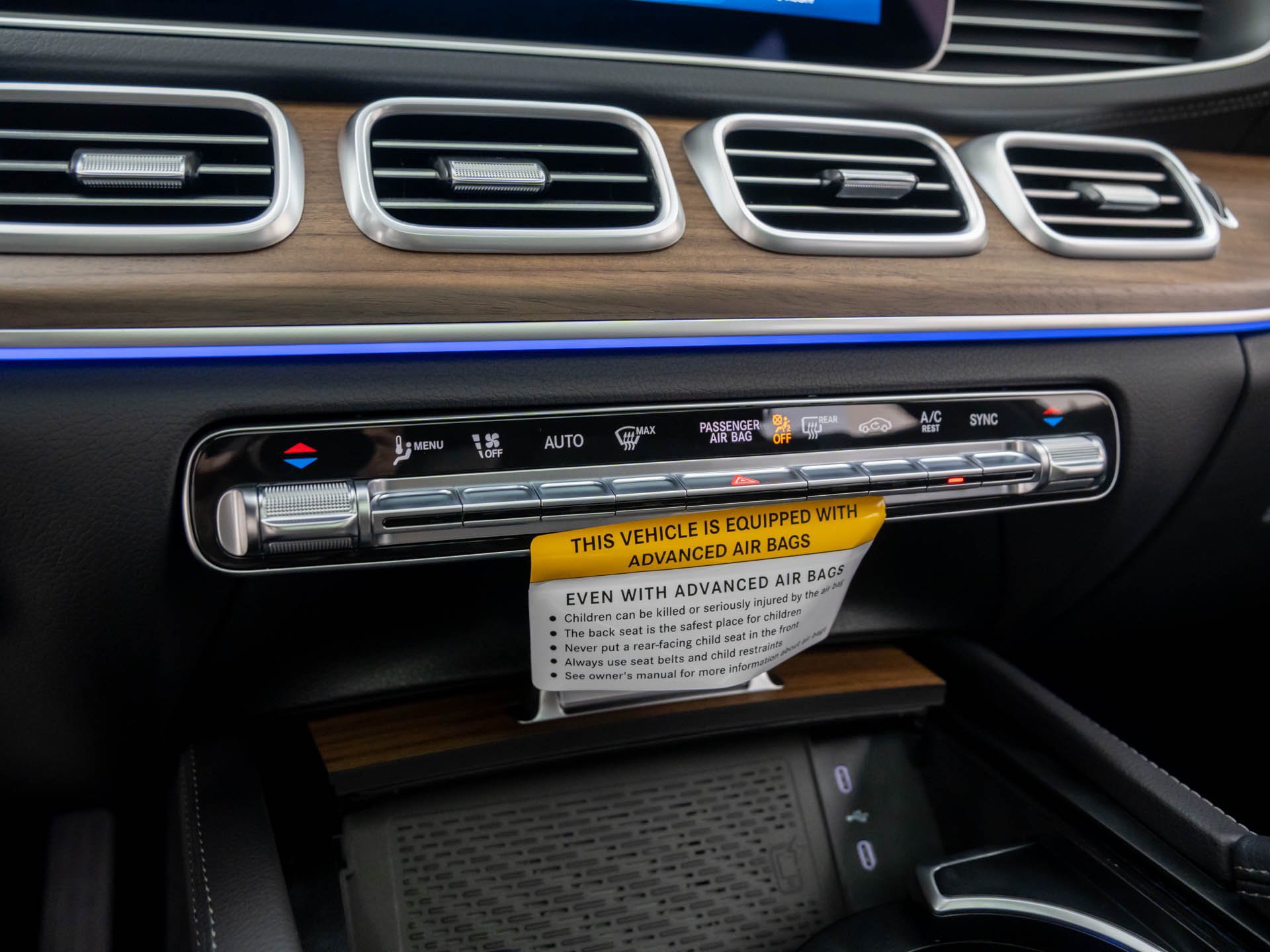 New 2026 Mercedes-Benz GLE 450 4MATIC Coupe image 23