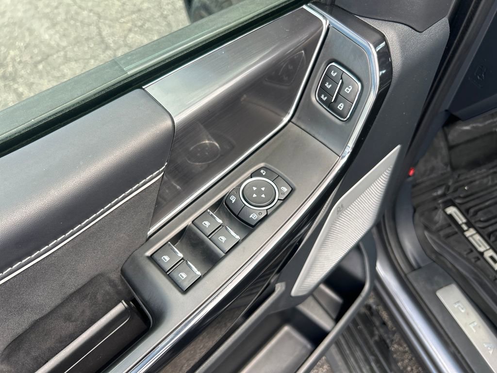 Used 2025 Ford F150 Lightning Platinum AWD/4WD image 14