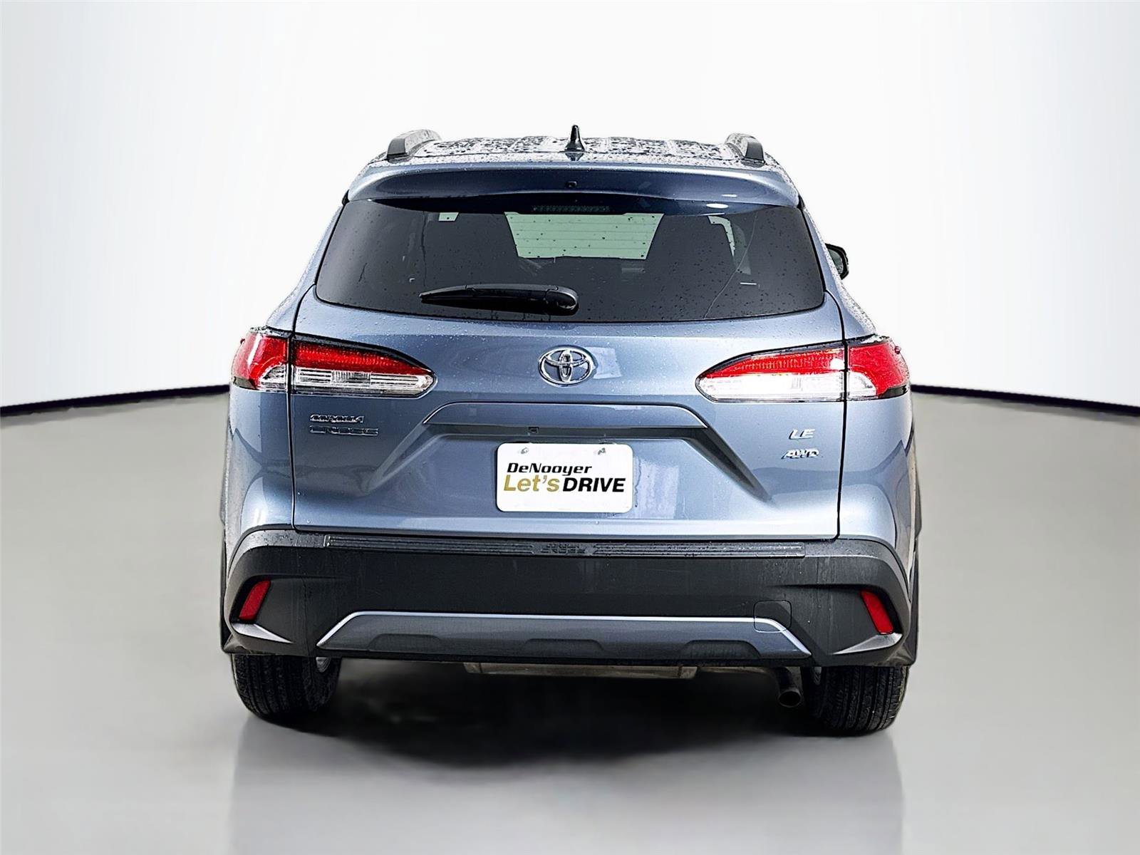 Used 2025 Toyota Corolla Cross LE w/ Moonroof Package AWD/4WD image 8