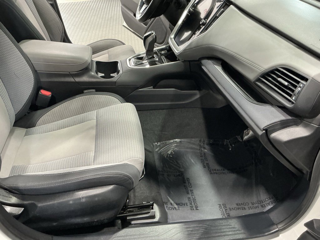 Used 2020 Subaru Outback Premium image 31