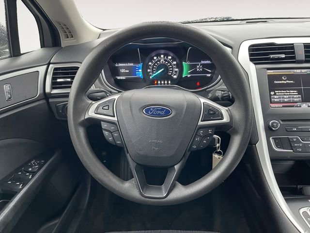 Used 2016 Ford Fusion SE FWD image 12