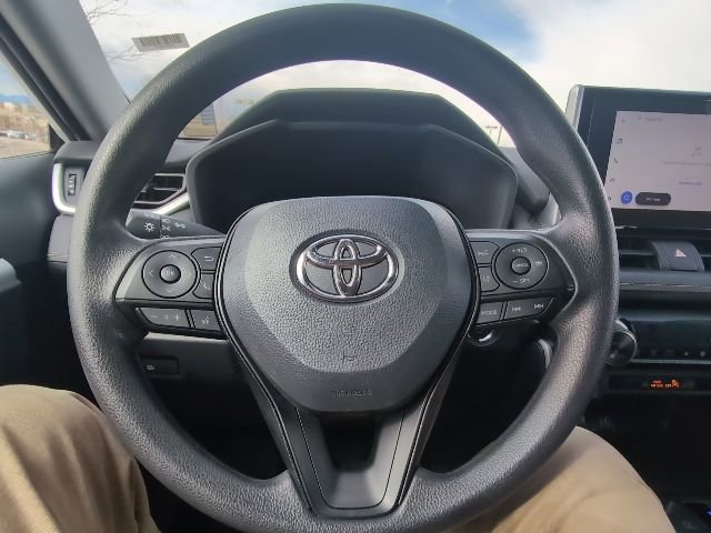 Used 2025 Toyota RAV4 XLE image 13